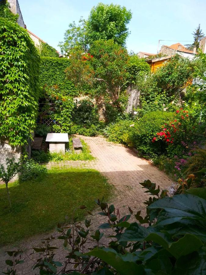 La Maison De Thuy - Gite En Auvergne Gimeaux Eksteriør billede